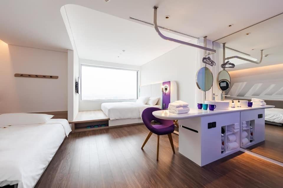 Tru By Hilton Nam Dinh City Centre Exterior photo